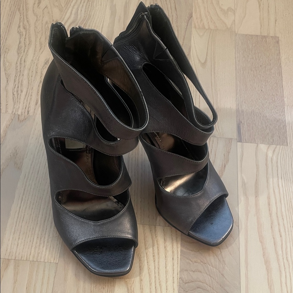 Nando Muzi Black Cutout Open-Toe High Heel Sandals